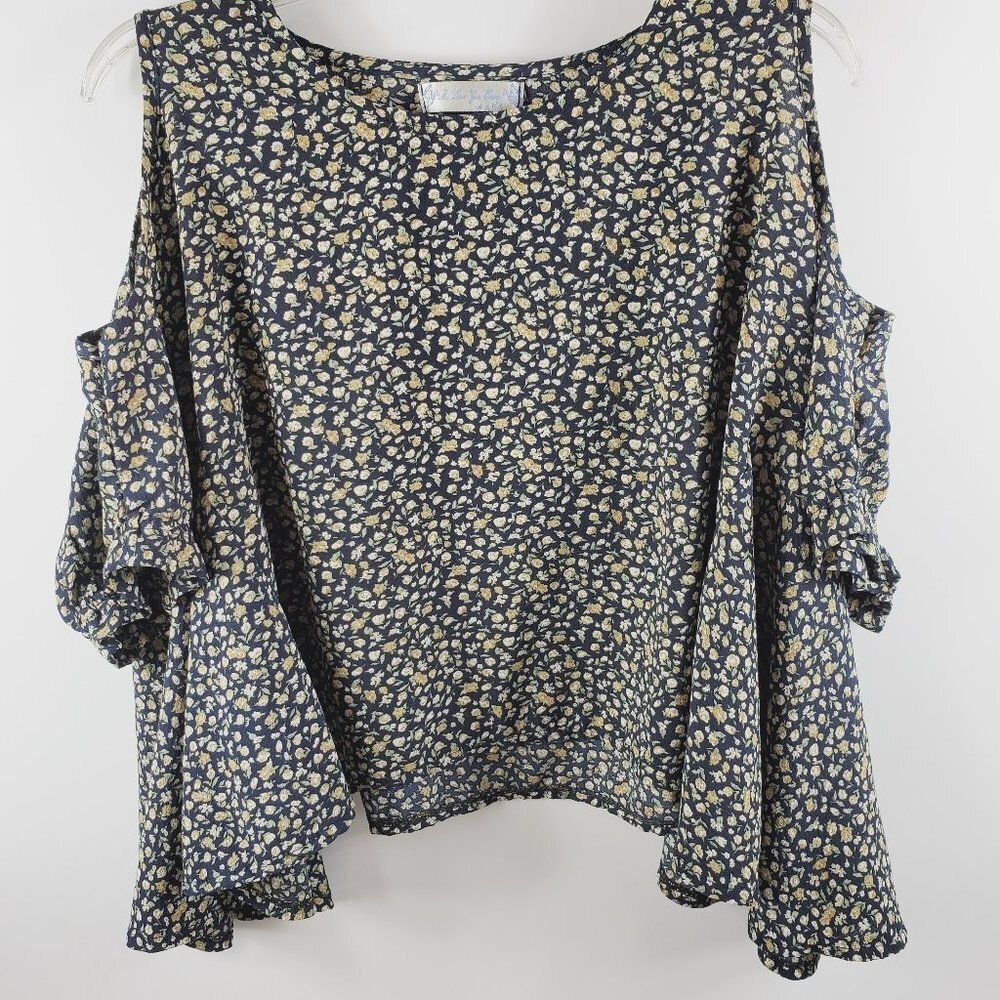 Asymmetrical Navy Floral Cold Shoulder Top + Short Billowy Ruffled Sleeves Sz S